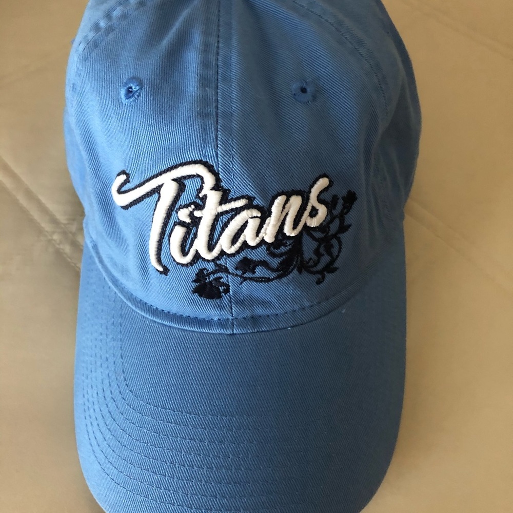 🆕 Women’s Titans baseball cap